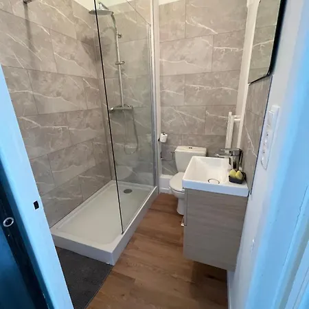 Sainte Marguerite * וימרה